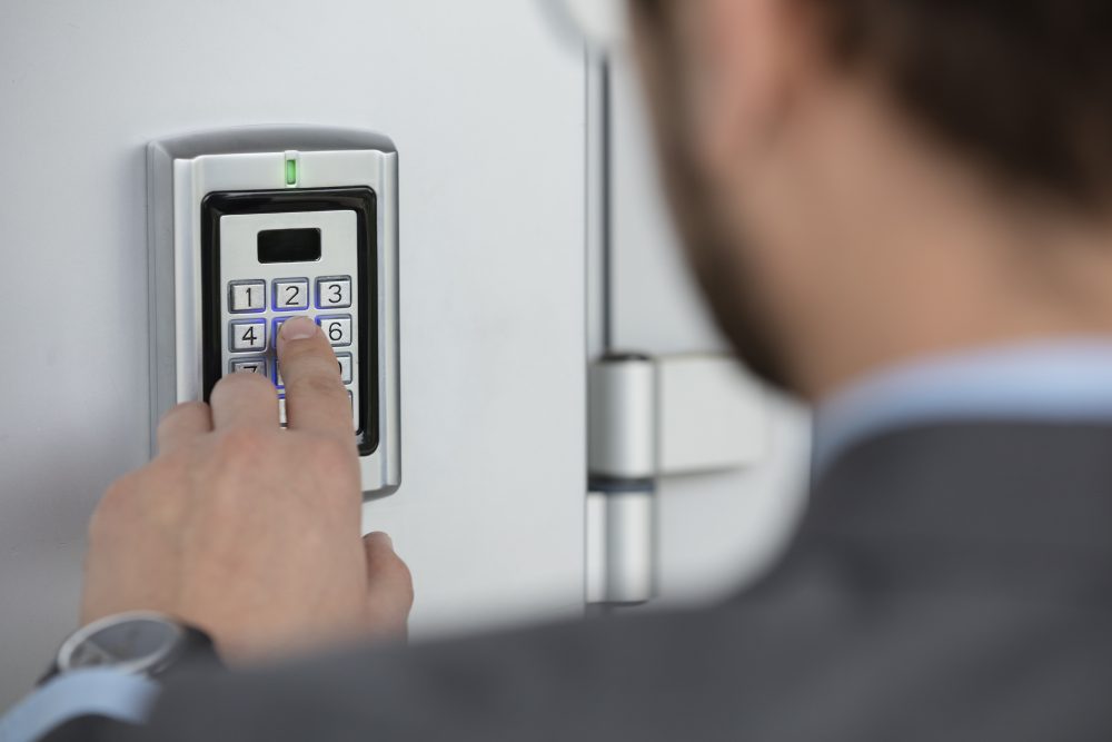 Combination Lock Repair Install & Service throughout Queens,Brooklyn, Long Island, Manhattan & NYC Metro